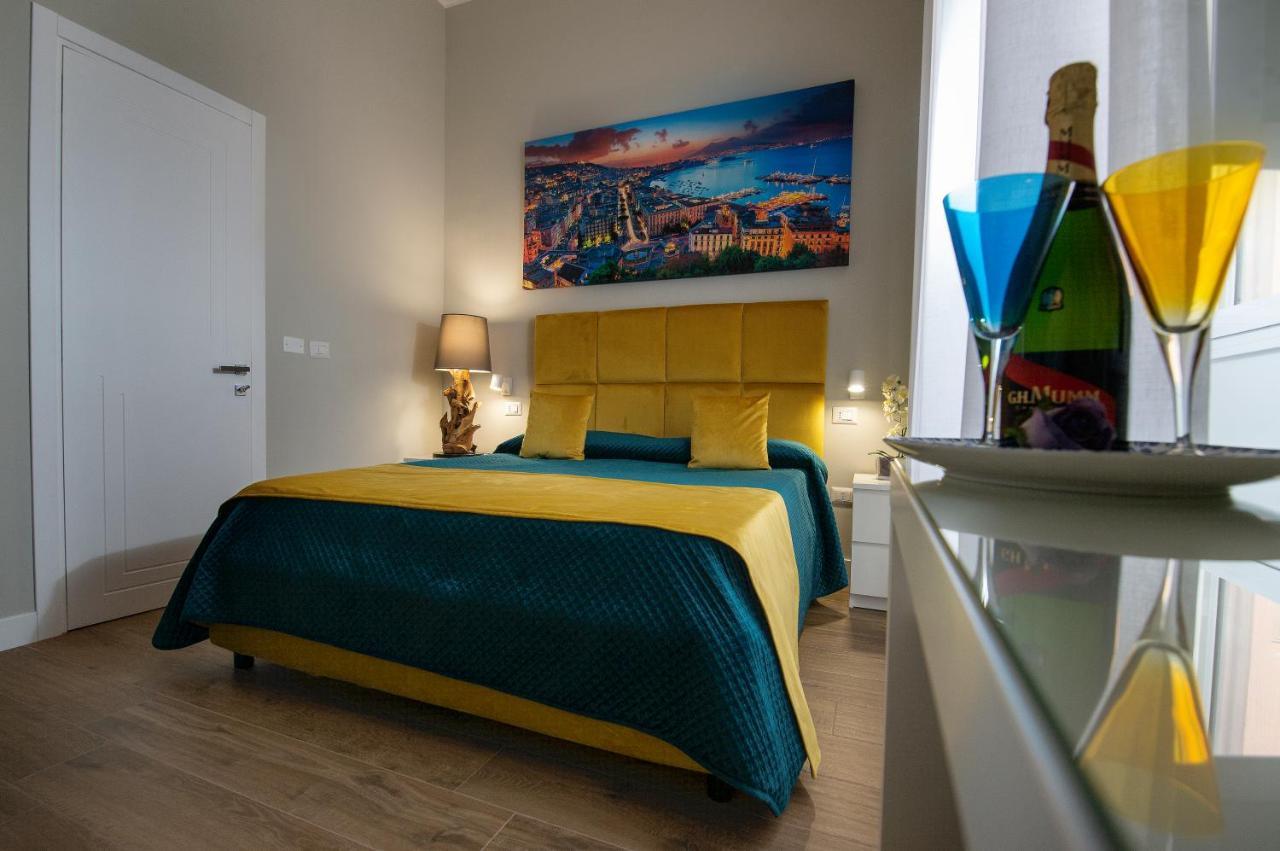 Bed and breakfast Vivi A Napoli Extérieur photo