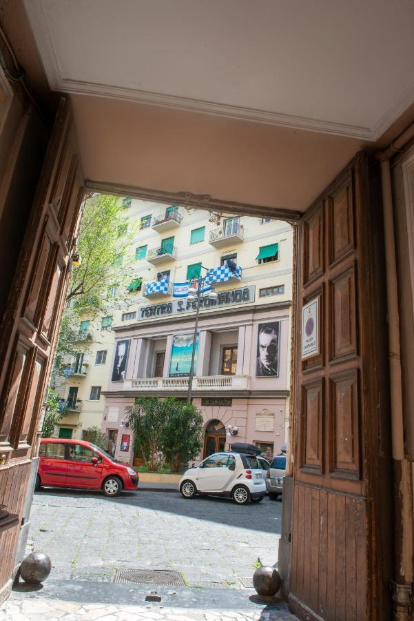 Bed and breakfast Vivi A Napoli Extérieur photo